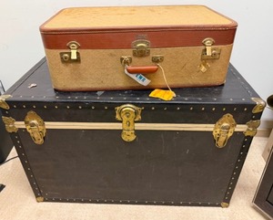 lot 53 image: Vintage Trunk & Suitcase