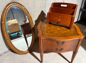 lot 51 image: Vintage End Table, Mirror & Magazine Rack