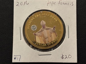 lot 28 image: 2016 Pope Francis Coin