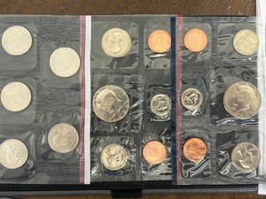 lot 43 image: Assorted Mint Sets