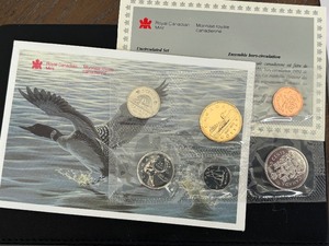 lot 45 image: 1992 Canada Mint Set