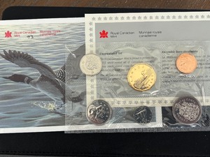 lot 46 image: 1993 Canada Mint Set