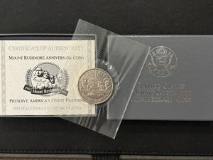 lot 68 image: 1991-D Mount Rushmore Half Dollar
