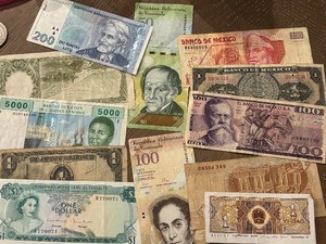 lot 119 image: Foreign Currency