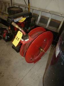 lot 25 image: air hose reel