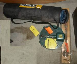 lot 40 image: Two tip-ups and 2 scoops and a storage bag