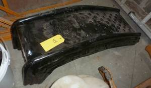 lot 45 image: Two car ramps