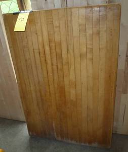 lot 52 image: Butcher Block table top 24x36x2
