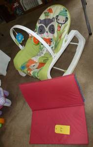 lot 59 image: Baby lounger and play mat