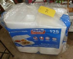 lot 70 image: 125 count pack of styrofoam food containers