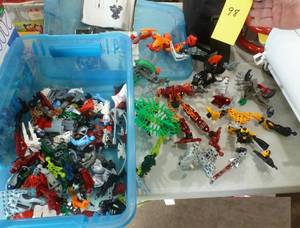 lot 98 image: Large group of lego toys