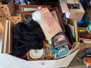Pallet of Items