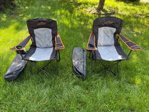 lot 9 image: Pair of Fair Wind Folding Camping Chairs with Carry Bags