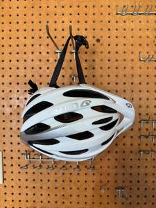 lot 48 image: Giro Revel Bicycle Helmet - White, Size 54-61cm