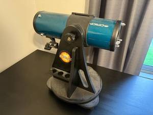 lot 51 image: Orion StarBlast Telescope with Tabletop Mount