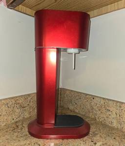 lot 67 image: Red SodaStream Home Soda Maker