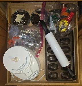 lot 73 image: Cuisinart Prep 7 Cup Food Processor with Rolling Pin and Baking Accessories