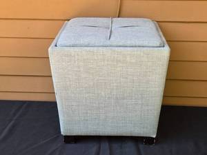 lot 108 image: Convertible Storage Ottoman with Removable Lid and Inner Compartment