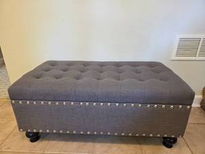 lot 131 image: Tufted Storage Ottoman with Nailhead Trim
