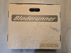 lot 177 image: Bladerunner Solstice W Ice Skates Size 10 in Orig Pkg