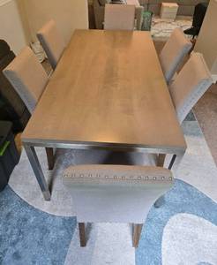 lot 189 image: Modern Dining Table with 6 Fabric Chairs
