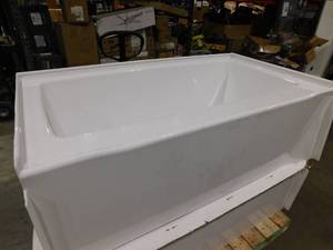 lot 31 image: Delta Classic 500 60 in. x 32 in. Alcove Deep Soaking Bathtub with Left Drain in High Gloss White