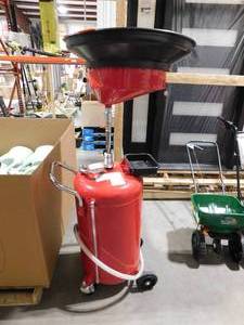 lot 131 image: Lincoln Industrial 25 Gal. Used Fluid Drain