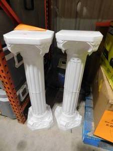 lot 141 image: (2) 36 Plastic Pedestal