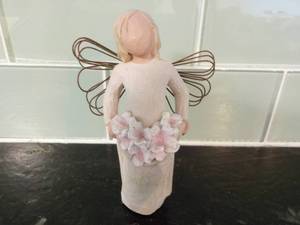 lot 6 image: Willow Tree Angel of Spring Figurin...