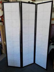 lot 16 image: 3 Room Divider- each panel is 17 x ...