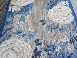lot 30 image: Nourison Vintage Floral Collection ...