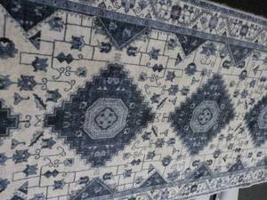 lot 48 image: Wyatt and Ash 2 ft x 6 ft Washable ...