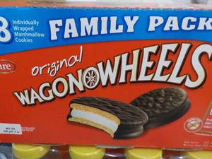 lot 116 image: 18 Individually Wrapped Wagon Wheel...