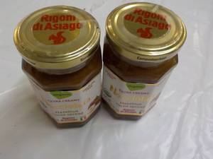 lot 129 image: 2 Nocciolaca Hazelnut 8.82 oz Cocoa...