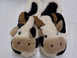 lot 212 image: Cow Cotton Womens Slippers size 6...