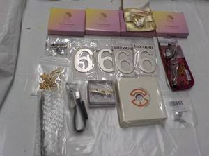 lot 236 image: Jewelry and More - new from Amazon...