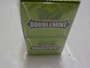 lot 248 image: Double Mint 150 Sticks Gum...