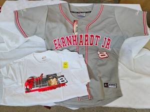 lot 111A image: Dale Earnhardt Jr. #8 - Vintage NASCAR Apparel