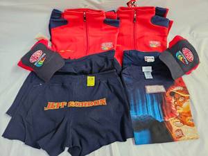 lot 118 image: Jeff Gordon #24 Car - Vintage NASCAR Apparel