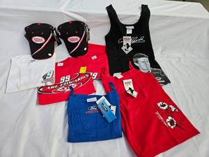 lot 119 image: Carl Edwards #99 Car - Vintage NASCAR Apparel