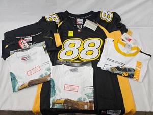 lot 127C image: Dale Jarret #88 Car - Vintage NASCAR Apparel