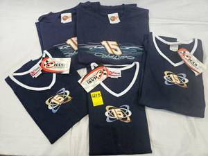 lot 128B image: Michael Waltrip #15 Car - Vintage NASCAR Apparel