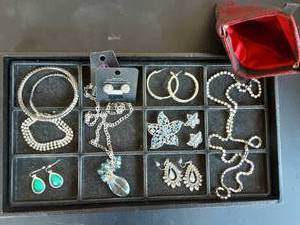 lot 27 image: Lot Of Assorted Rhinestone Jewelry-Vintage Sarah Coventry