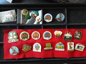 lot 38 image: Collectible Minnesota Country Music WE-FEST Pins 1983-1996
