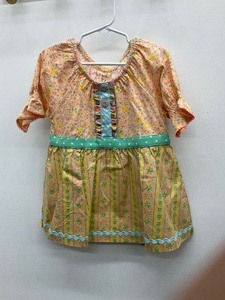 lot 55 image: Matilda Jane Size 6 Dream Chasers Play Outside Tunic