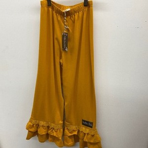lot 95 image: Matilda Jane Size 8 big ruffle bottom pants