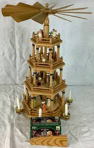 lot 18 image: Vintage Christmas Pyramid 24H