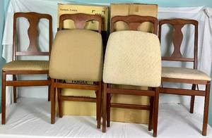 lot 58 image: Two Pairs of Two Stakemore Wooden Folding Chairs with Fabric Seats