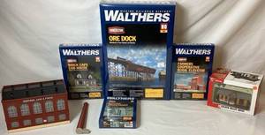 lot 8 image: Walthers HO Scale Building Kits - 6 Structures