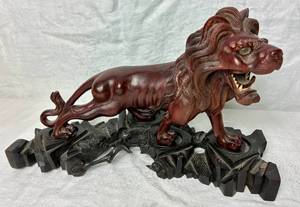 lot 49 image: Vintage Japanese Hand Carved Wooden Lion Sculpture with Custom Stand